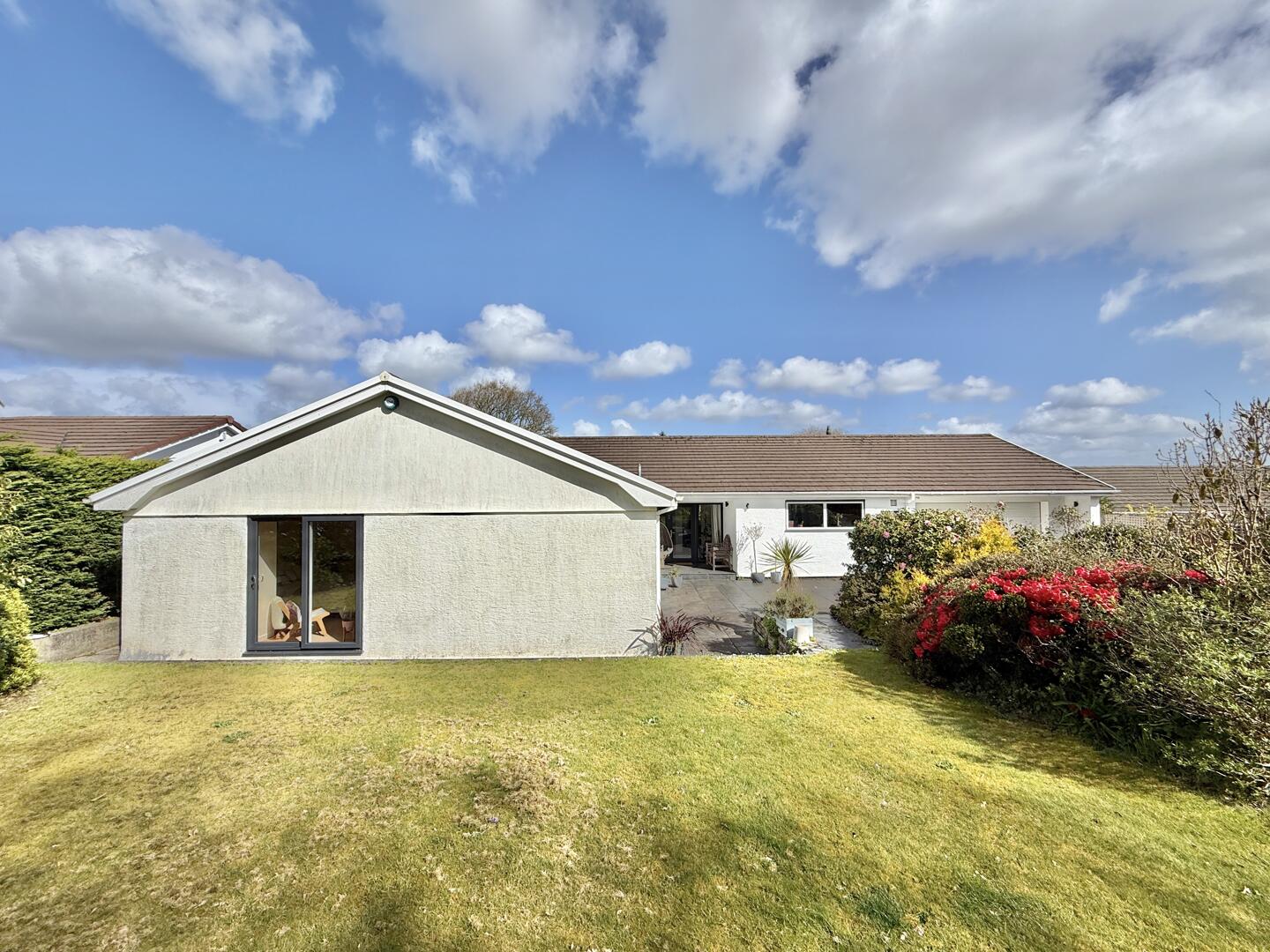 3 bed property in Treworthal Road, Truro